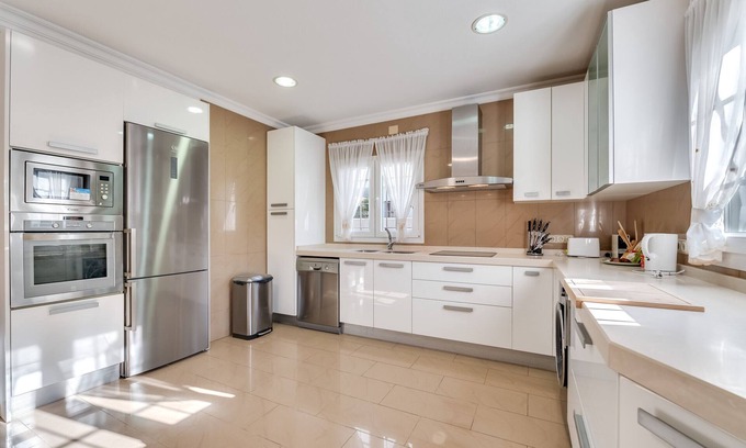 Marbella City Centre Ski Chalet | Villa Olivo Family House