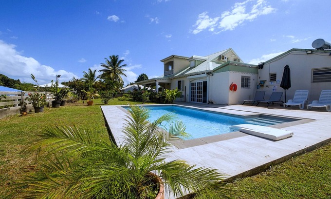 Sainte-Rose Villa | Villa Oneway with swimming pool - Rated 3 stars ⭐