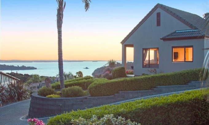 Omiha Apartment | Villa Pacifica 2bdrm Apartment: Free car/transfers