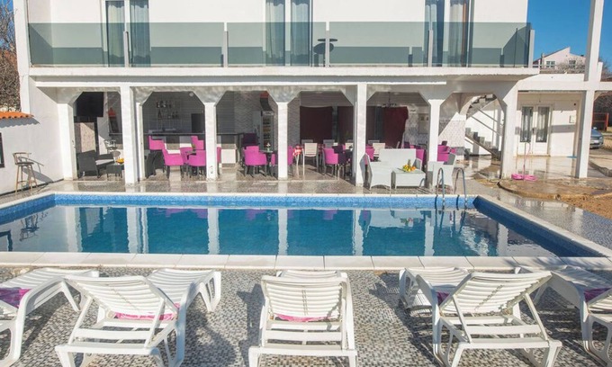 Cista Velika Villa | VILLA PANORAMA-SPORT,POOL&BAR