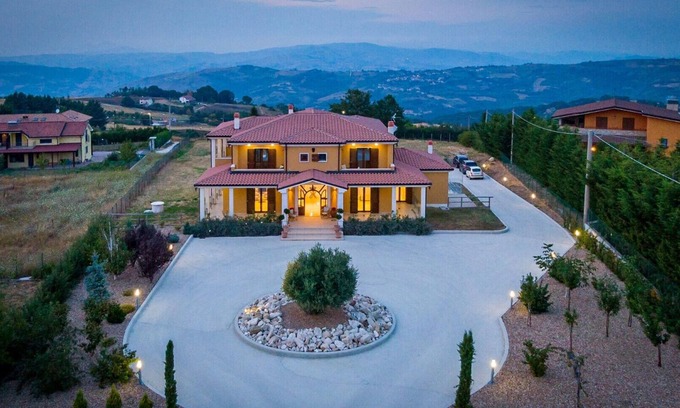 Oratino Villa | Villa Panorama, Outside the charming village of Oratino