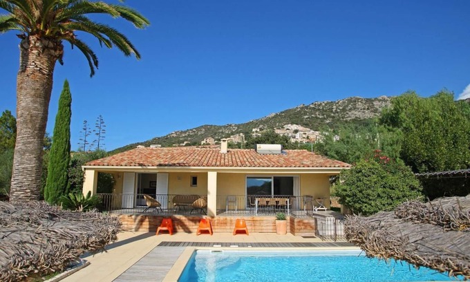 Lumio Villa | Villa-Picciolina-Ensuite-Sea view