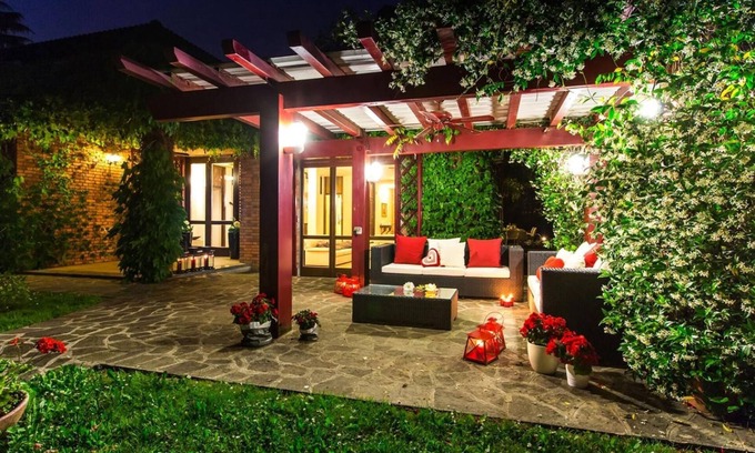 Sulbiate Villa | Villa Pina 8 2 in Sulbiate