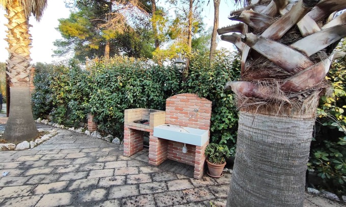 Vieste Villa | Villa Pizzomunno, small villa in Vieste with direct access to the sandy beach.