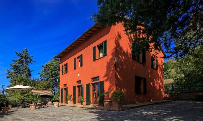 Lari Villa | VILLA Pool, tennis court, BBQ, close to Pisa+Firenze+beach.