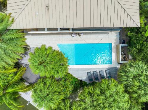 Northeast Miami Villa | Villa Retro Luxe