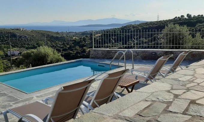 Nea Styra Villa | Villa Rokanes Glass Stone with Pool