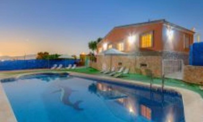 Los Valientes Villa | Villa Rural Piscina fortuna luxury23 personas 10 Habitaciones habitaciones wifi