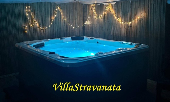 Villaggio delle Mimose Villa | "Villa Stravanata" with swimming Pool - car available - outdoor heated hot tub