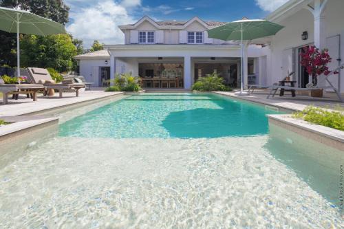 Petit-Bourg Villa | Villa Saint Vincent by Habitation Saint Charles