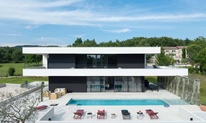 Cepic Villa | Villa She Luxury