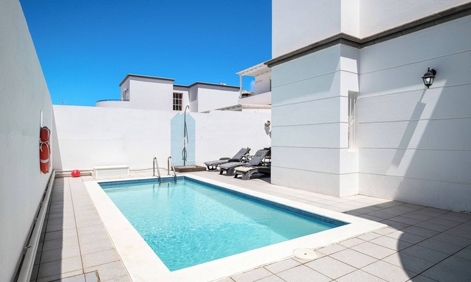 Puerto del Carmen Villa | Villa "Sheila" with Pool, Balcony & Wi-Fi