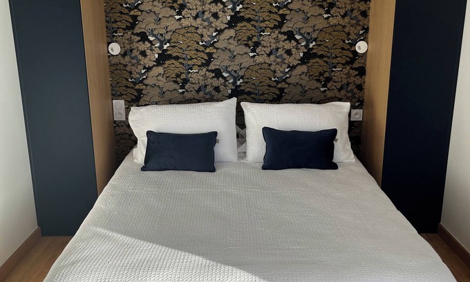 Cotentin Peninsula Villa | Villa Siam, Les Pieds Dans L'eau