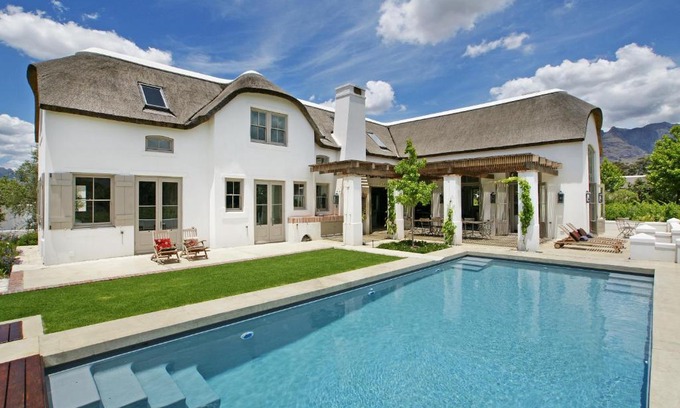 Cape Winelands Villa | Villa Simondium