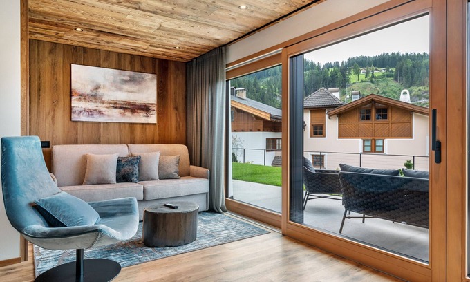 Selva di Val Gardena Apartment | Villa Sofia Apartment 'O' with Mountain View, Private Terrace and Wi-Fi