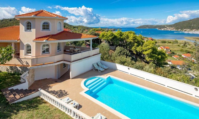 Rab Town Villa | Villa Superior