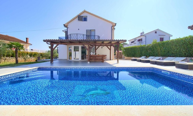 Vantacici Villa | Villa Tereza with heated pool