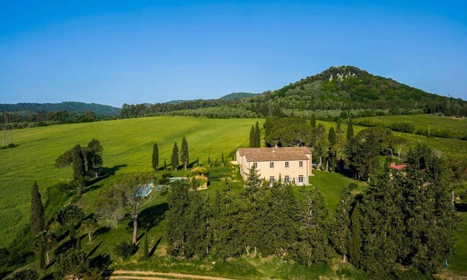 Gavorrano Villa | Villa Tolomei - Nine Bedroom Villa, Sleeps 18