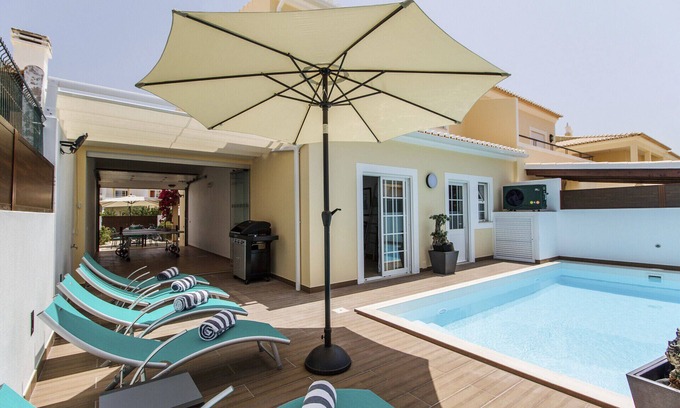 Porto de Mos Villa | Villa Tucana- Villa for 10 guests in Lagos with private pool & 1 km to the beach