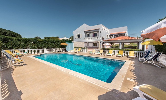 Monte Raposo Villa | Villa V5 with Private pool and games room with snooker