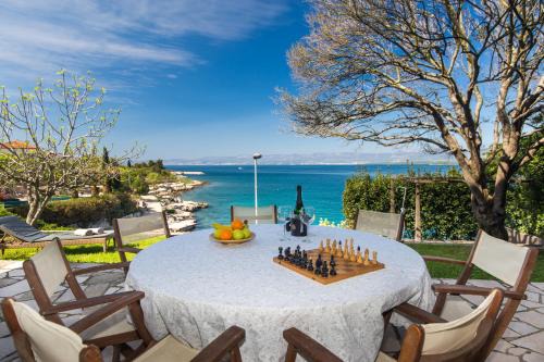 Vantacici Villa | Villa Valica