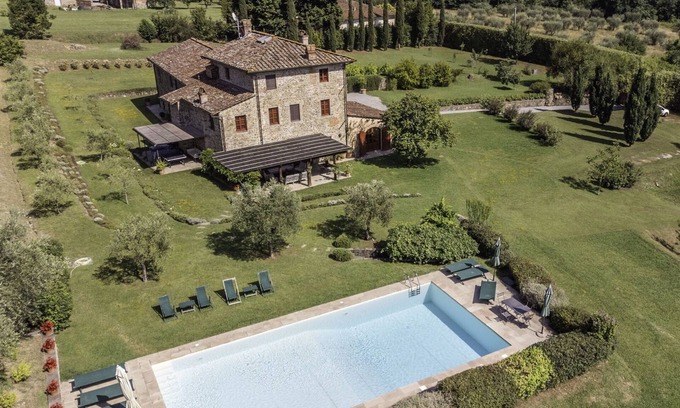 Nozanno Villa | Villa Venere 12 amazing villa casale with p/pool