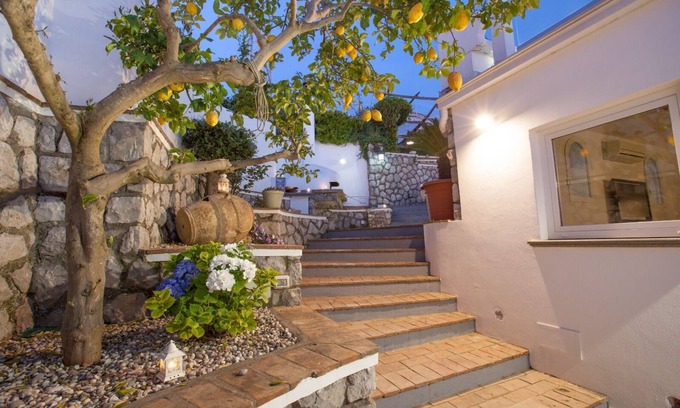 Termini House | Villa Venus in Sorrento Coast; comfort and safe living in amazing scenery
