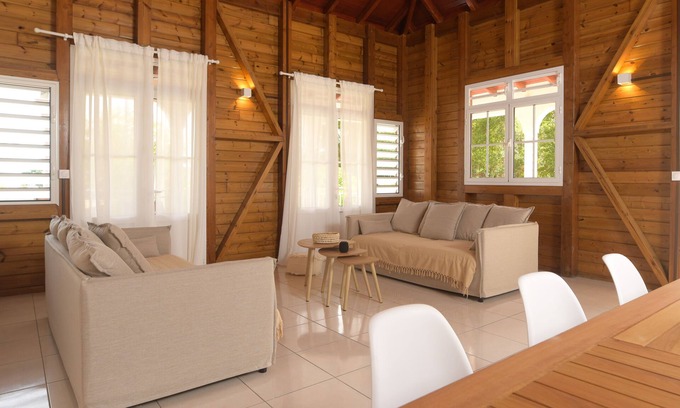 Pointe-Noire Villa | Villa-Villa-Ensuite-Mountain view
