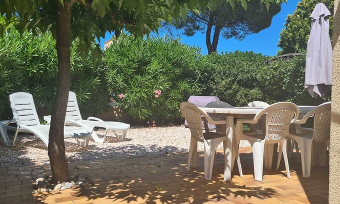 Saint-Cyprien Plage Villa | Villa with garden, bike, garage near sea and shops