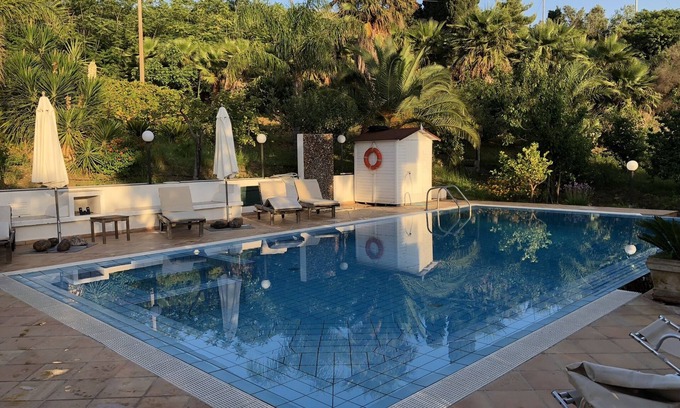 Calatafimi Villa | Villa with private pool in large private land near Segesta Temple