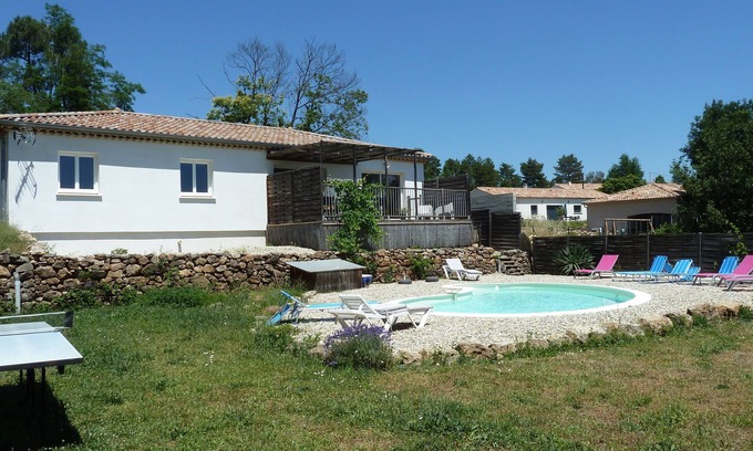Joyeuse Villa | Villa with pool, 10 persons, fully equipped with calm, clear view