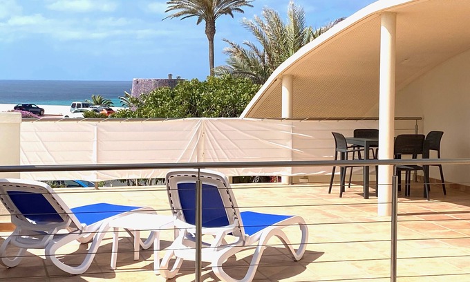 Bahia Calma Villa | Villa with pool approx. 190 sqm, inner courtyard, close to the sea, sea view.