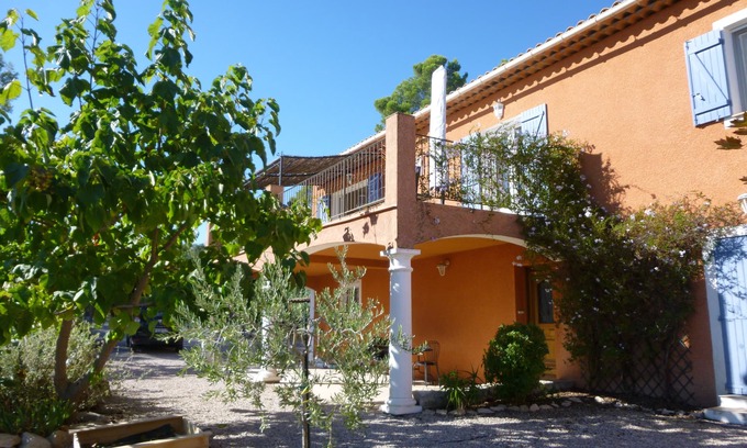 Lorgues Villa | Villa with swimming pool in an authentic village of Center Var (Lorgues)