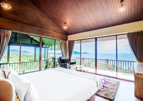 Rawai Villa | Villa Yariana Ocean Front - 6 Bedrooms