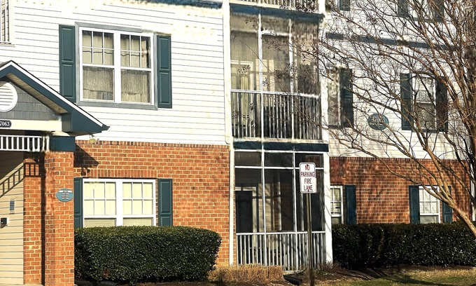 Villages of Five Points Condo | Village at Five Points Community Pool