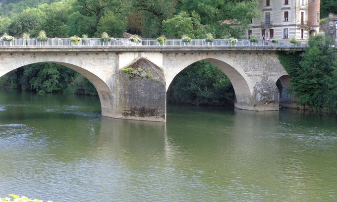 Saint-Antonin Noble Val House | Village house with large private garden