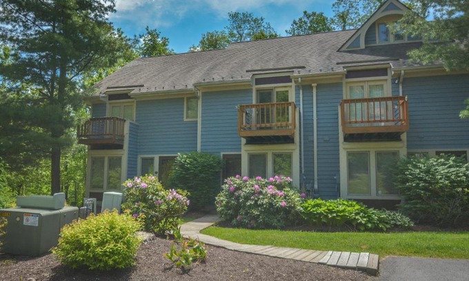 McHenry House | Villages of Wisp 13 Lakeview Court