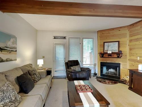 McHenry House | Villages of Wisp 14 Winding Way