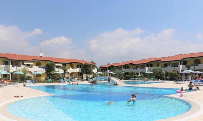Bibione Lido del Sole Apartment | Villaggio Ducale 012