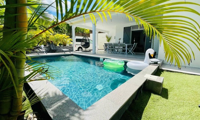 Le Moule Villa | Villas Tropical P. & Exotic L. with 2 heated pools, 6 bedrooms, 4 bathrooms