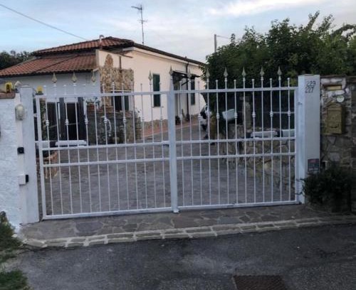 Quercianella Apartment | Villetta a schiera nei pressi del mare