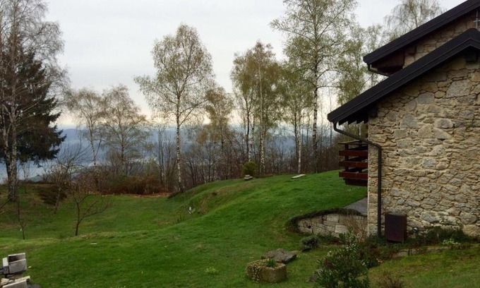 Madonna del Sasso Villa | Villino Camparbino vista lago d orta