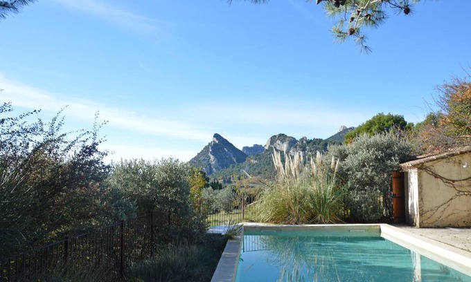 Lafare House | Vineyard Mas + Heated Pool, Dentelles de Montmirail