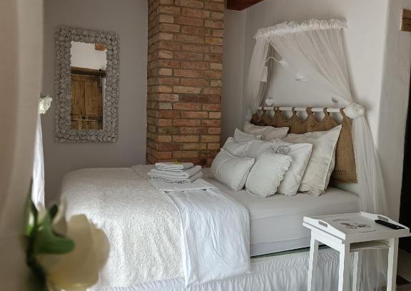 Pouzdrany House | Vinný Tunel - Květinový pokoj se soukromou terasou