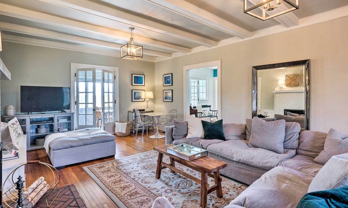 Granville House | Vintage-Mod Getaway w/ Deck + Private Pool!