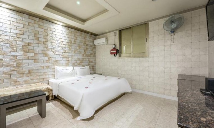 Tongyeong Hotel | VIP Motel