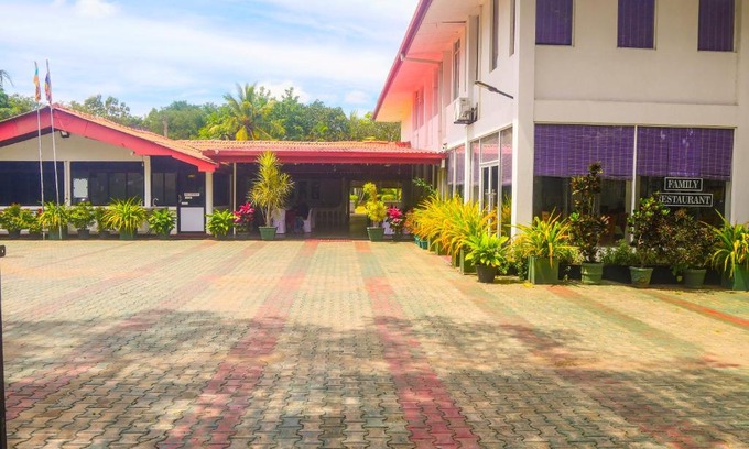 Kataragama Hotel | Visaka Hotel - Kataragama