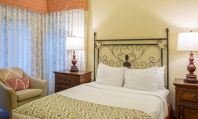 Cibola Vista Condo | Visit the amazing Red Rock Formation in this beautiful 1BD condo with amenities