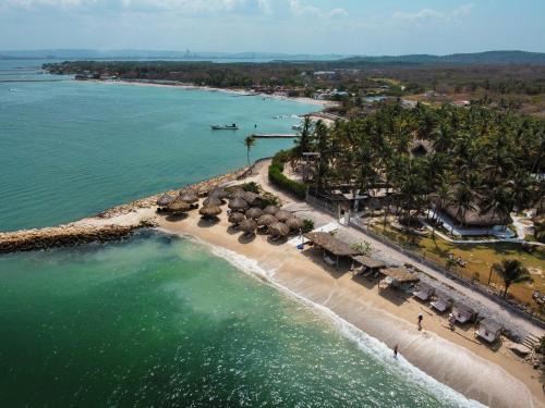 Tierra Bomba Island Resort | Vista Mare Beach House