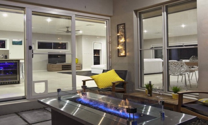 Pokolbin House | VISTA ONE - THE VINTAGE HOLIDAY HOUSES